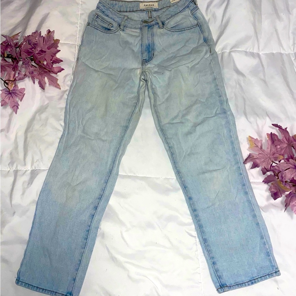 light blue high waisted mom jean